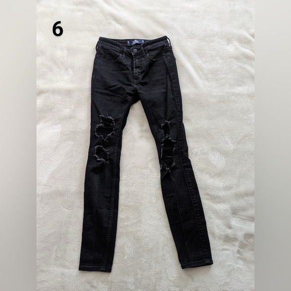 5 pairs of jeans, black & blue. Some ripped, some non ripped. Gently used. - Picture 5 of 5